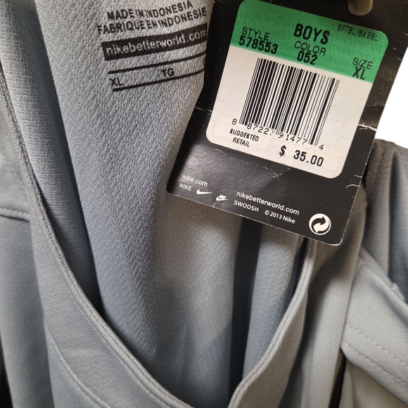 Nike NWT Boy's Gray Softball/Baseball Jersey - Picture 4 of 4